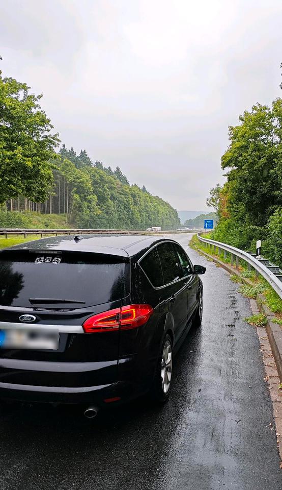 Ford S-Max 2012 — вигляд ззаду