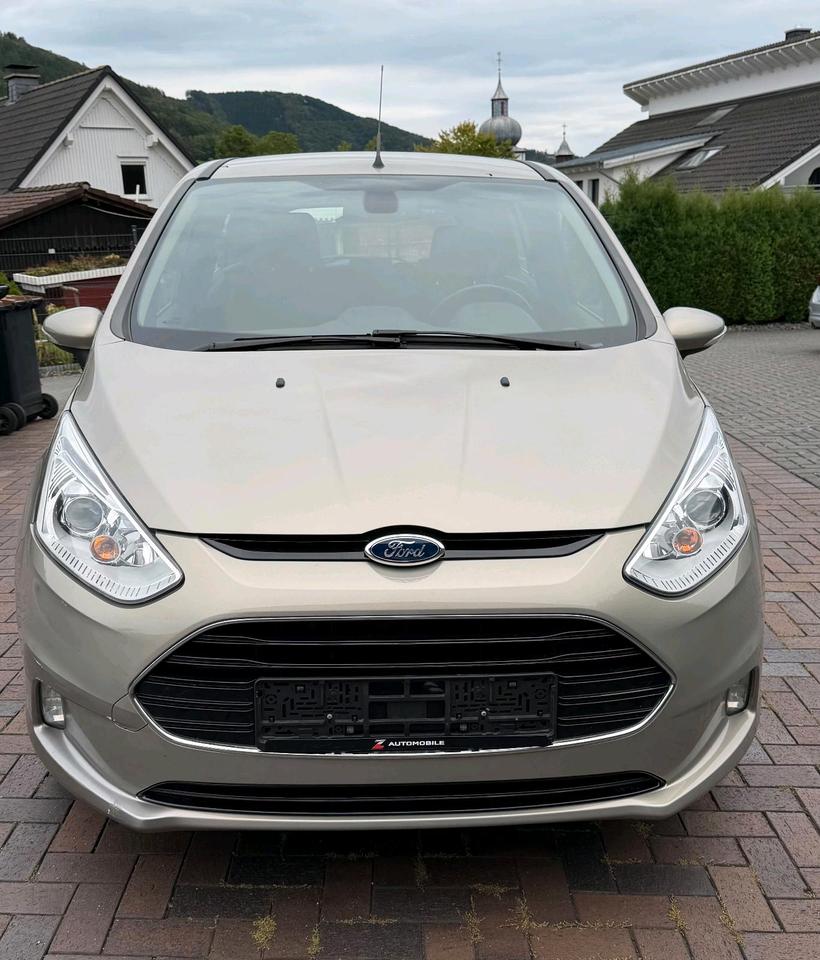 Ford Focus 2013 — engine