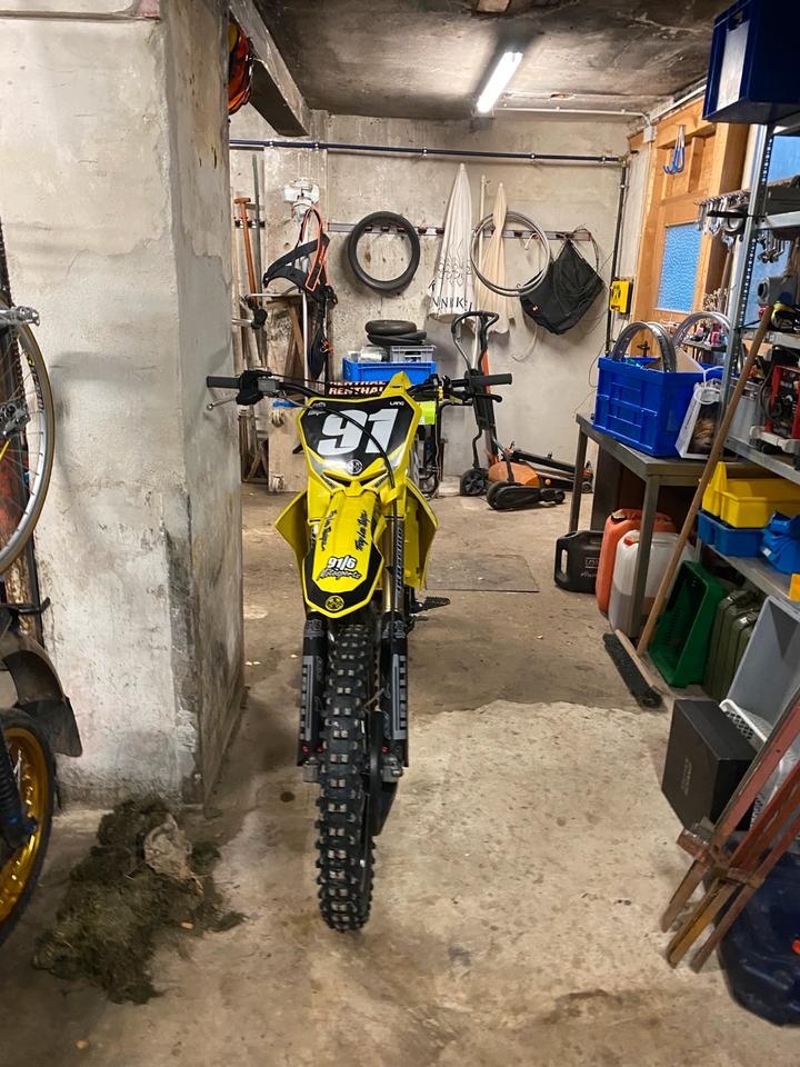 Suzuki rm 125ccm Motocross 2007 — авто для ЗСУ з Європи