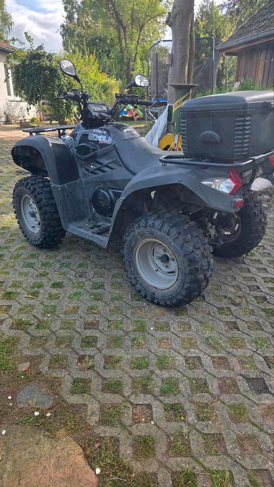 Kymco Mxu 500ccm 4x4 2011 — вигляд ззаду