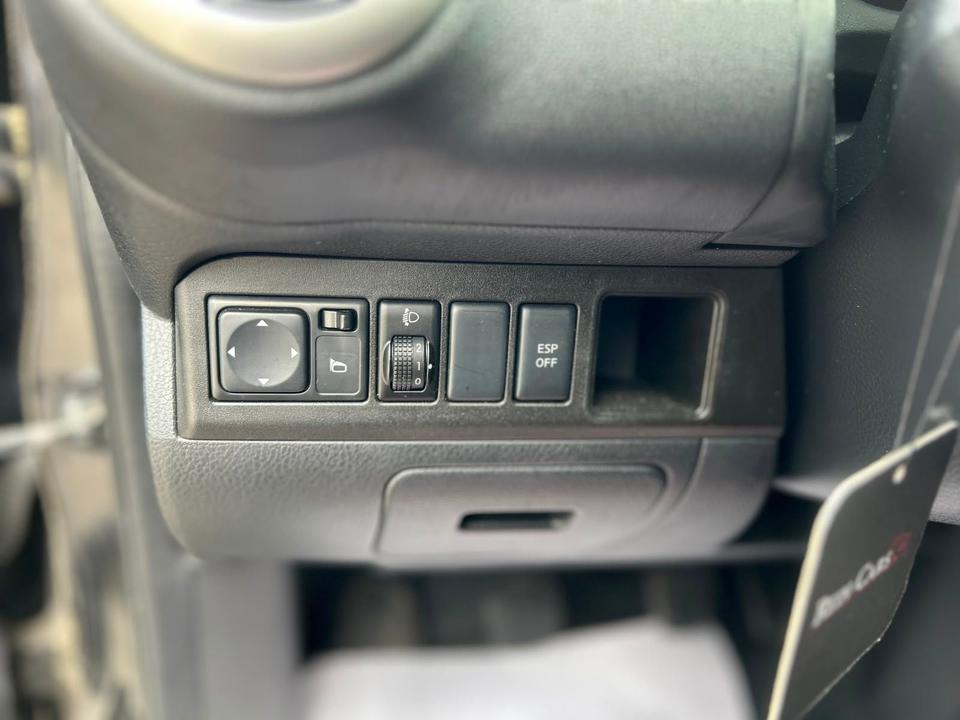 Nissan Note 2009 — фото 22