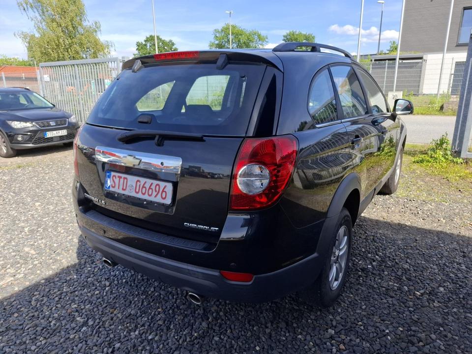 Chevrolet Captiva 2010 — салон