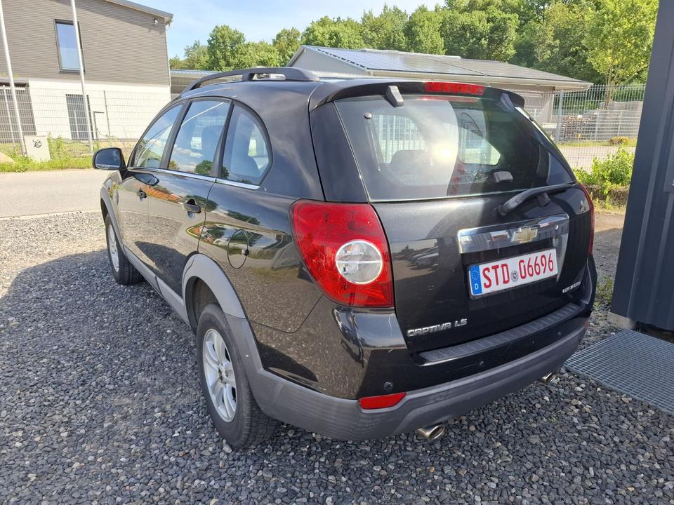 Chevrolet Captiva 2010 — двигун