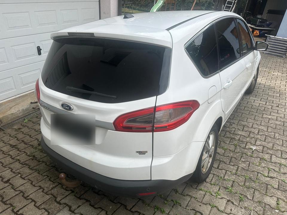 Ford s-Max 2010 — engine