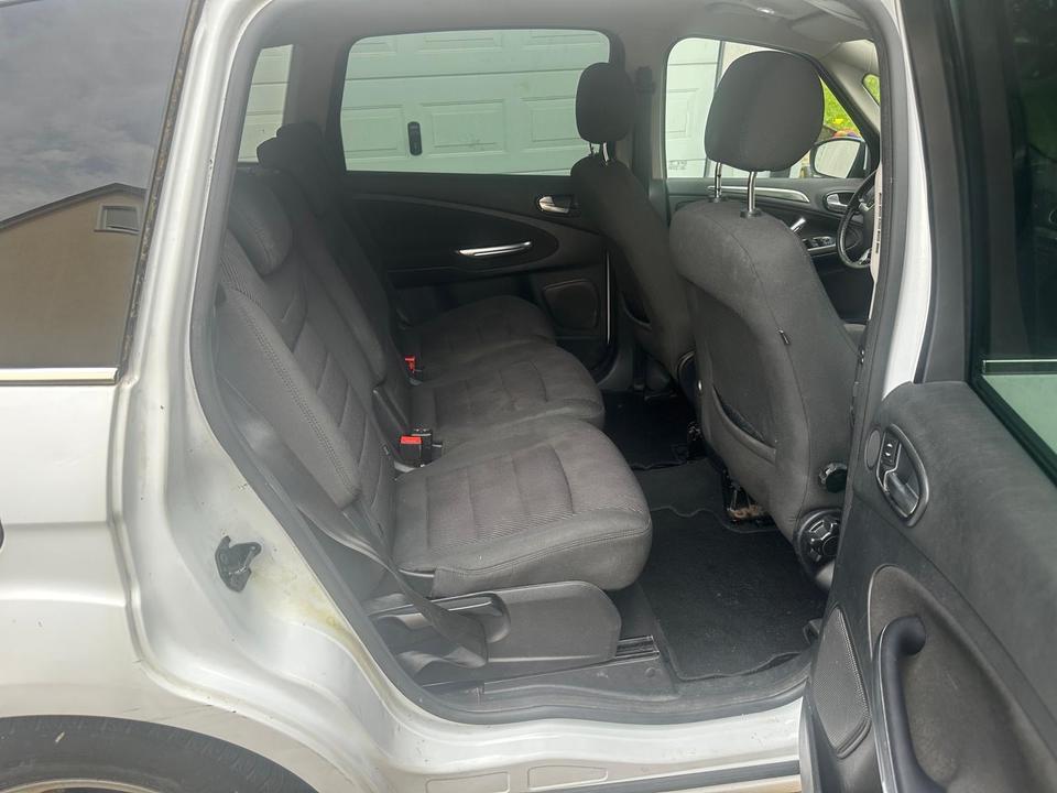 Ford s-Max 2010 — photo 6