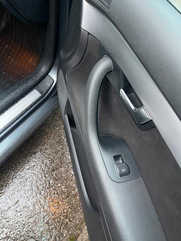 Audi A4 2007 — photo 17