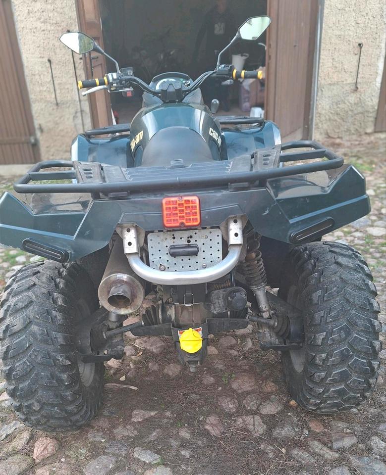 Weitere Motorräder Can Am Outlander 650 2007 — салон