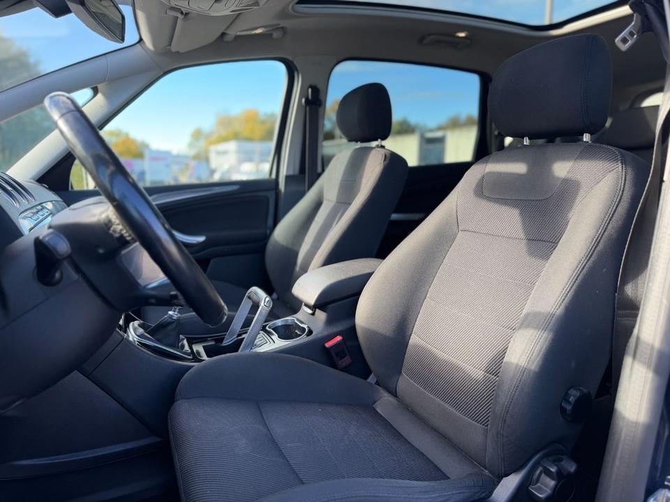 Ford S-Max 2013 — photo 9