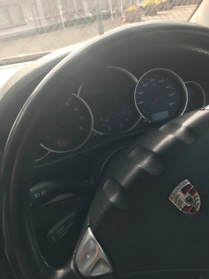 Porsche Cayenne 2006 — photo 9