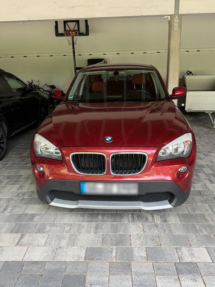 BMW X1 2012 — rear view
