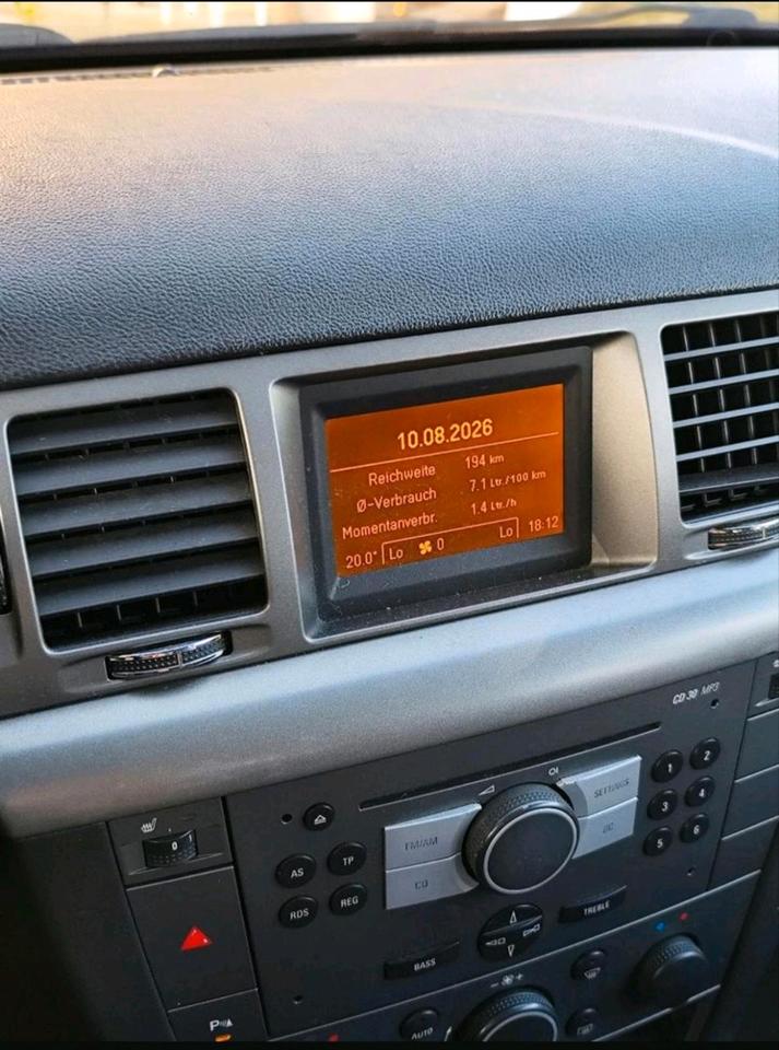 Opel Signum 2008 — photo 17