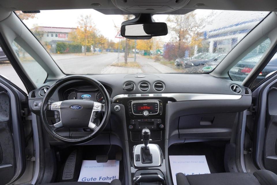 Ford S-Max 2013 — photo 12
