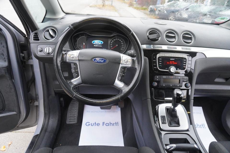 Ford S-Max 2013 — photo 13