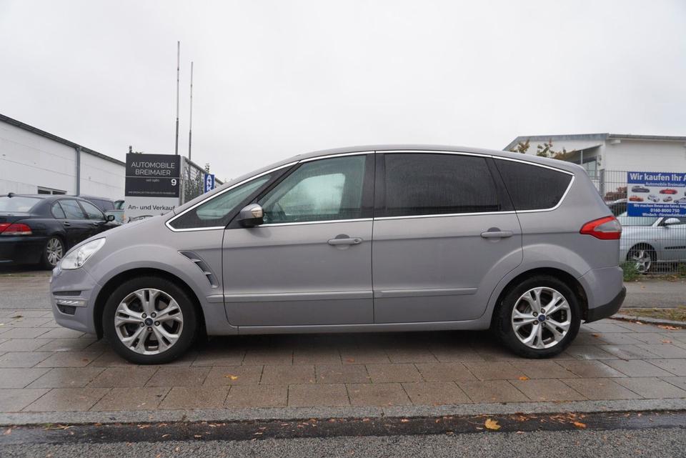 Ford S-Max 2013 — rear view