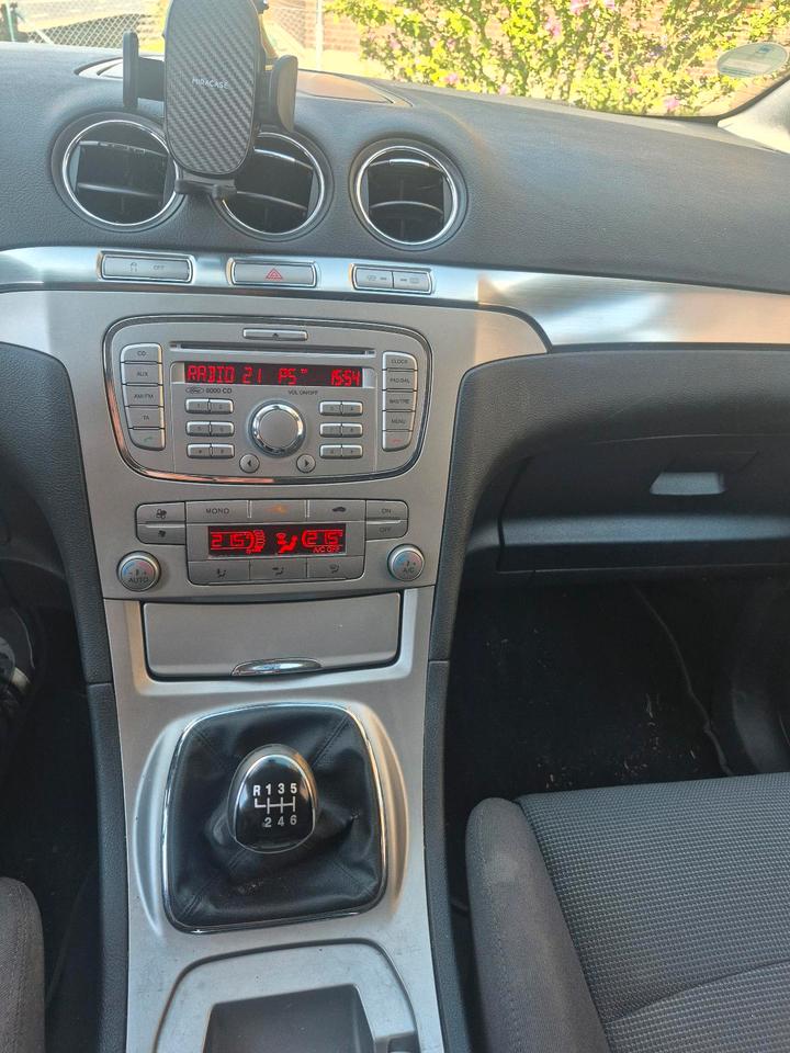 Ford S-Max 2008 — photo 11