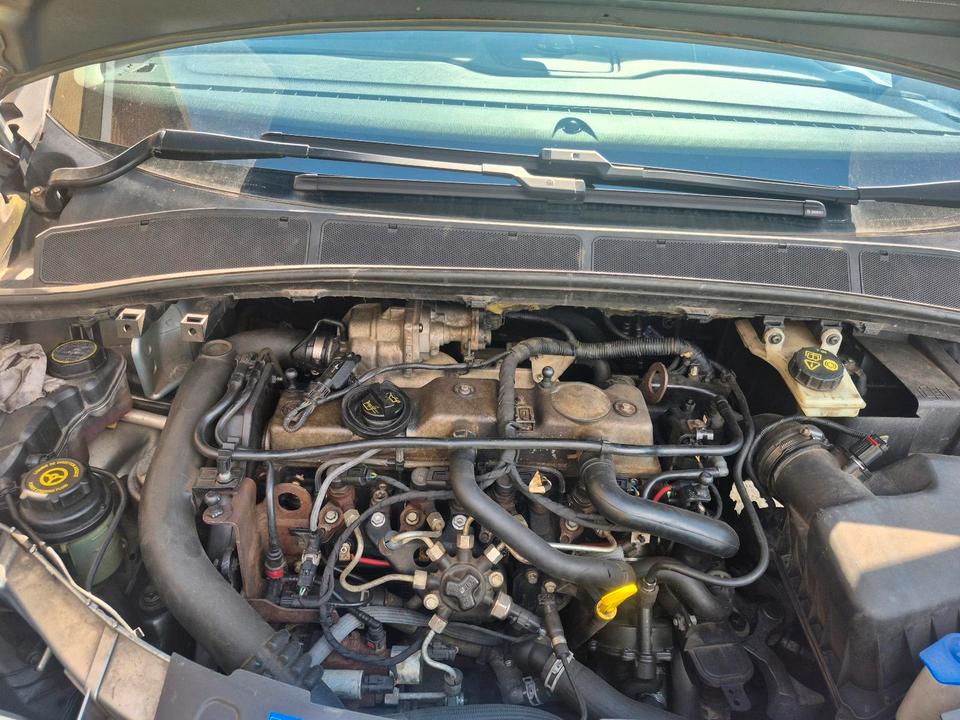 Ford S-Max 2008 — photo 14