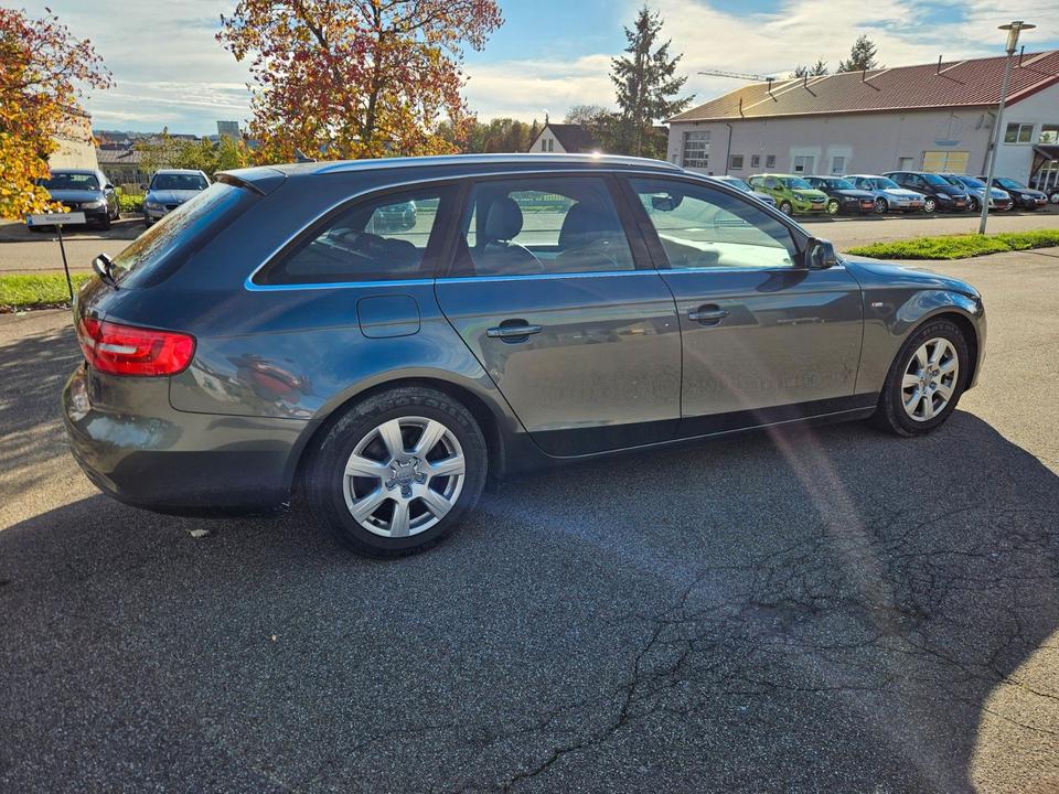 Audi A4 2012 — двигун
