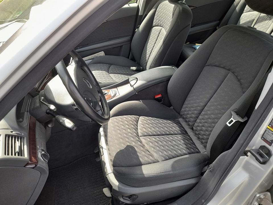 Mercedes Benz E 220 2004 — photo 11