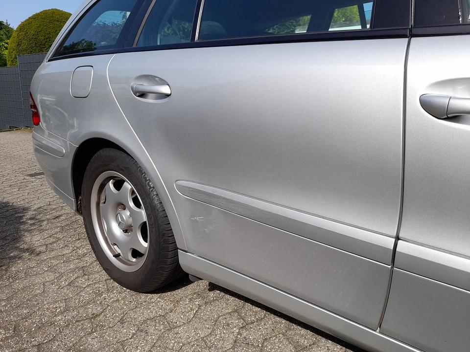 Mercedes Benz E 220 2004 — photo 14