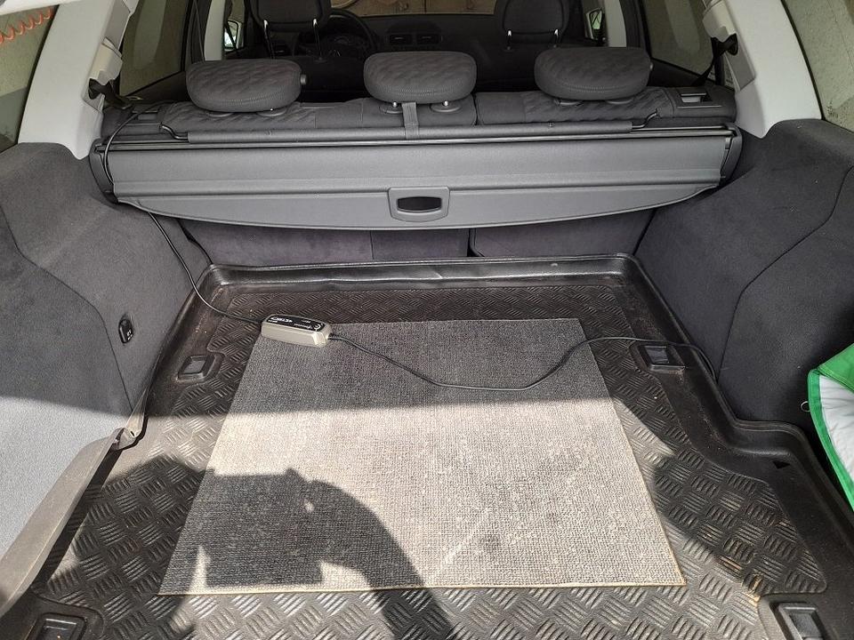 Mercedes Benz E 220 2004 — photo 15
