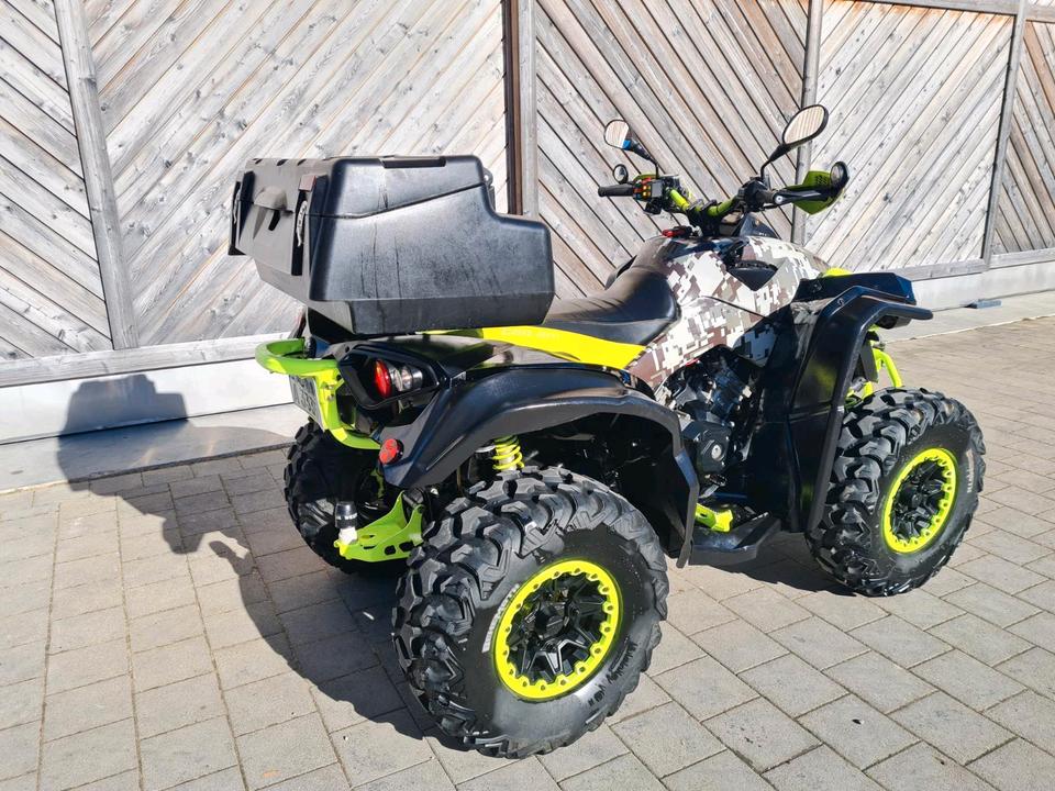 Weitere Motorräder Gelöscht • Quad Can Am Renegade 1000 4x4 2015 — вигляд ззаду
