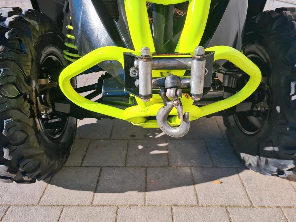 Weitere Motorräder Gelöscht • Quad Can Am Renegade 1000 4x4 2015 — салон