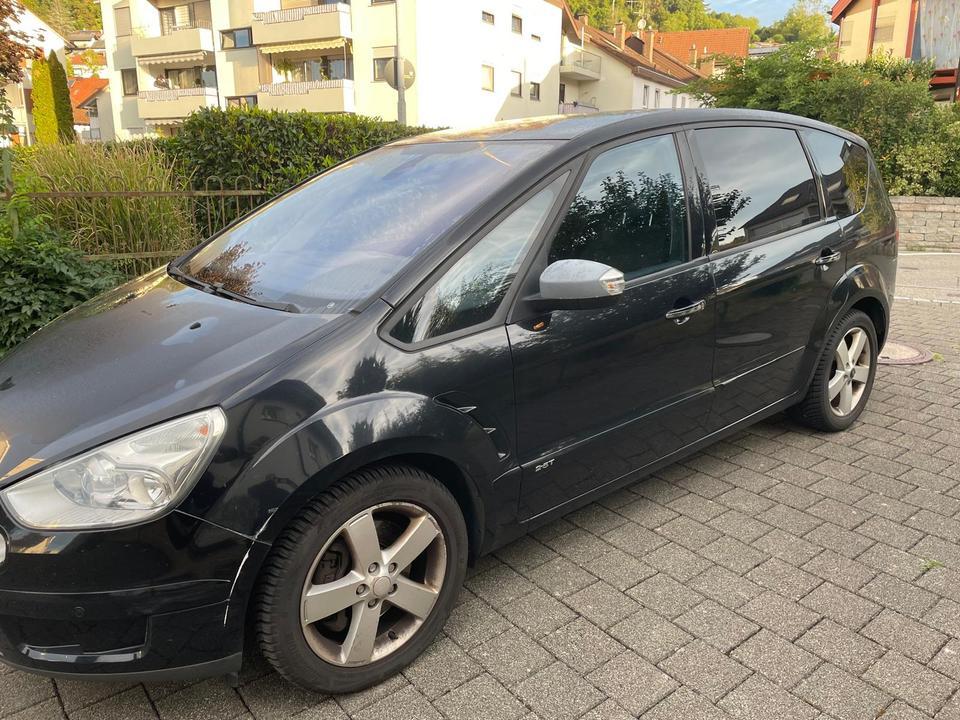 Ford S-Max 2008 — вигляд ззаду