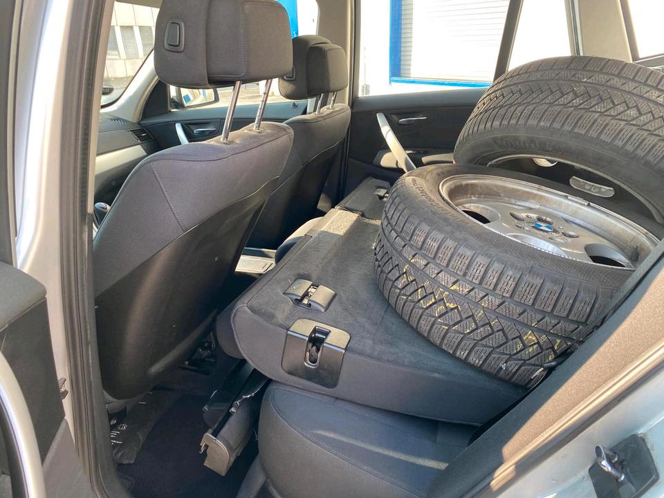 BMW X3 2009 — photo 10