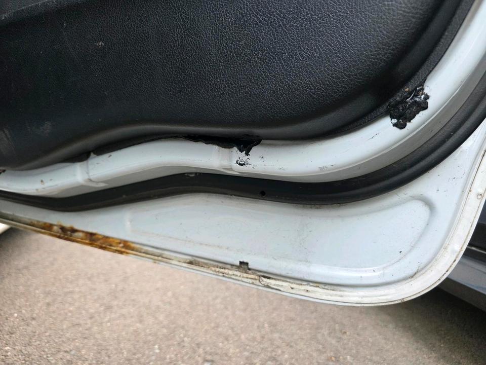 Ford S-Max 2011 — photo 13