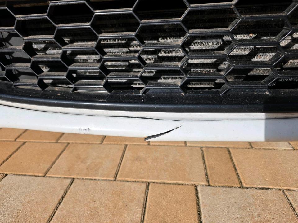 Ford S-Max 2011 — photo 15