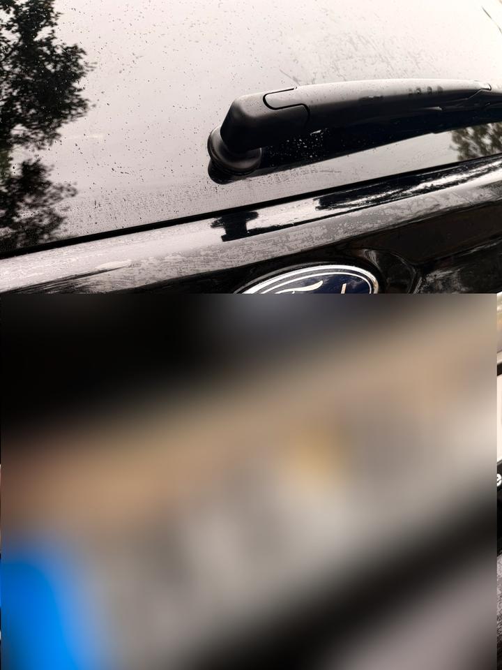 Ford S-Max 2010 — photo 13