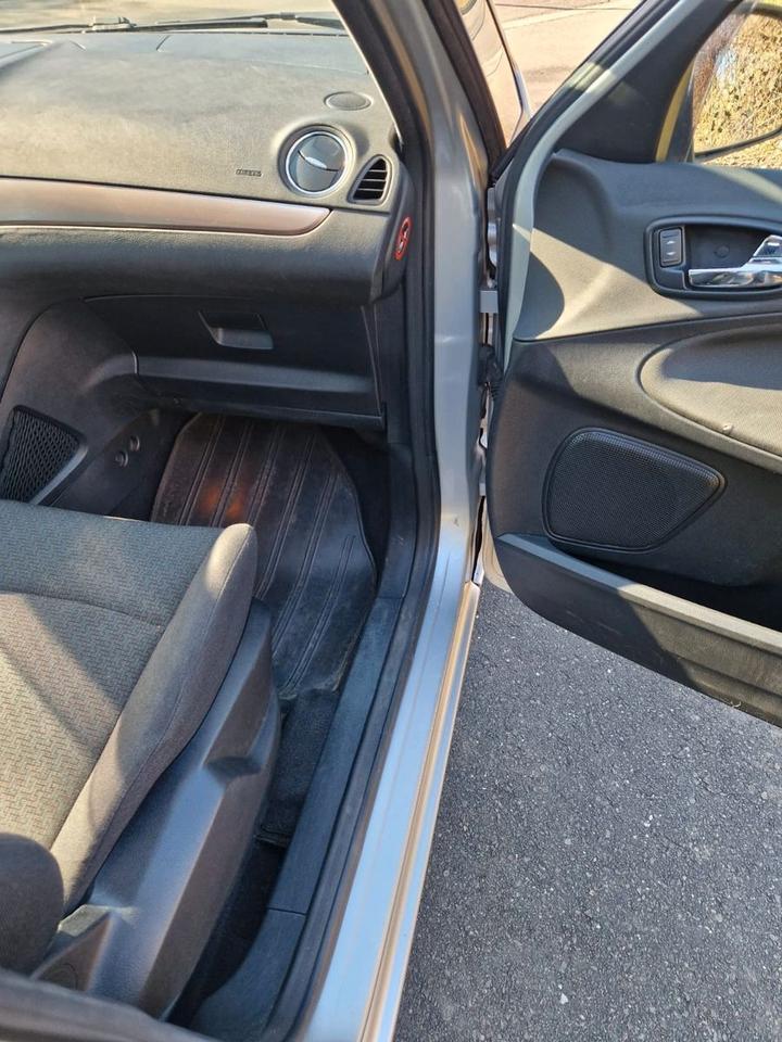 Ford S-Max 2007 — photo 12