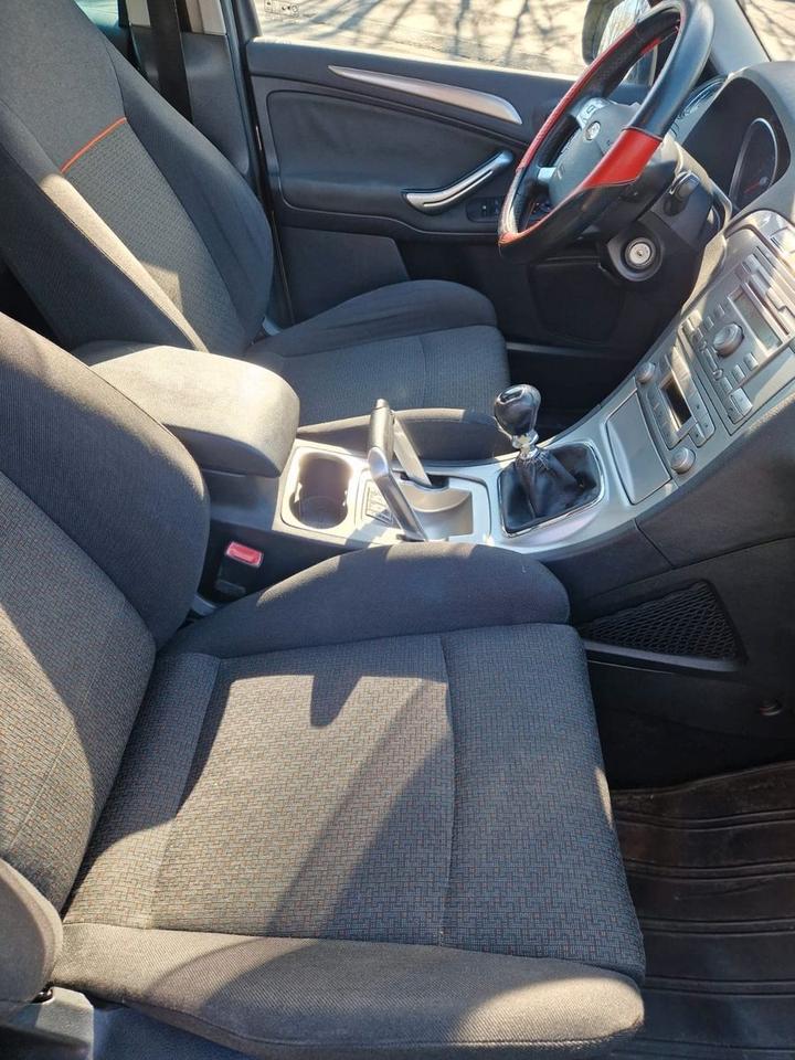 Ford S-Max 2007 — interior