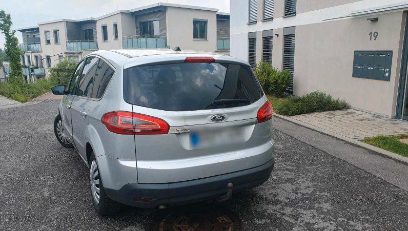 Ford S-Max 2011 — interior