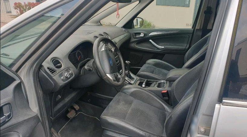 Ford S-Max 2011 — photo 8