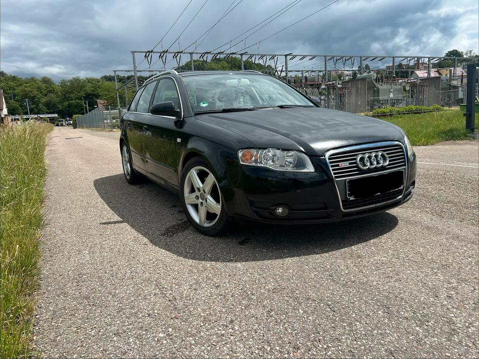 Audi A4 2007 — салон
