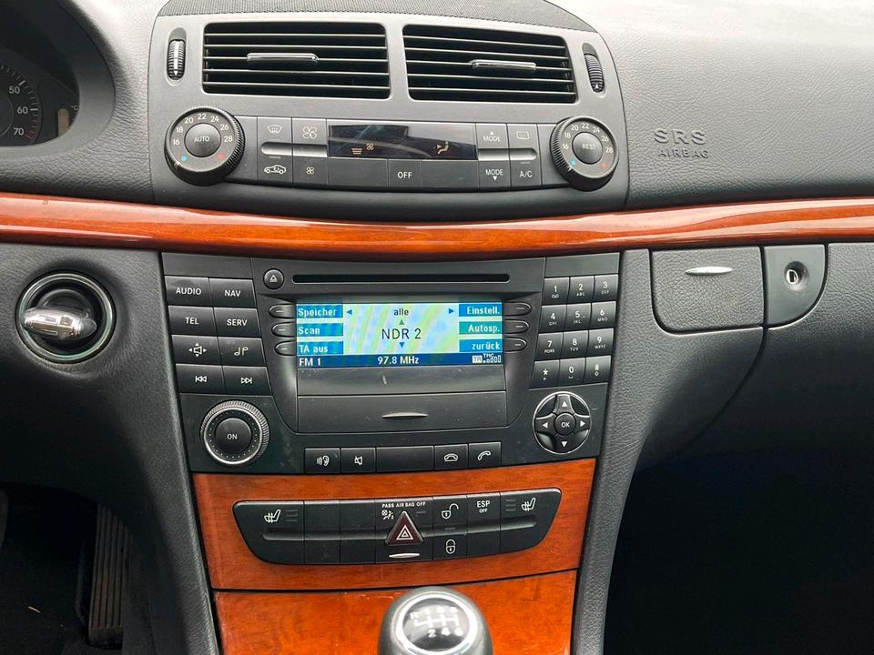 Mercedes Benz E 200 2006 — photo 18
