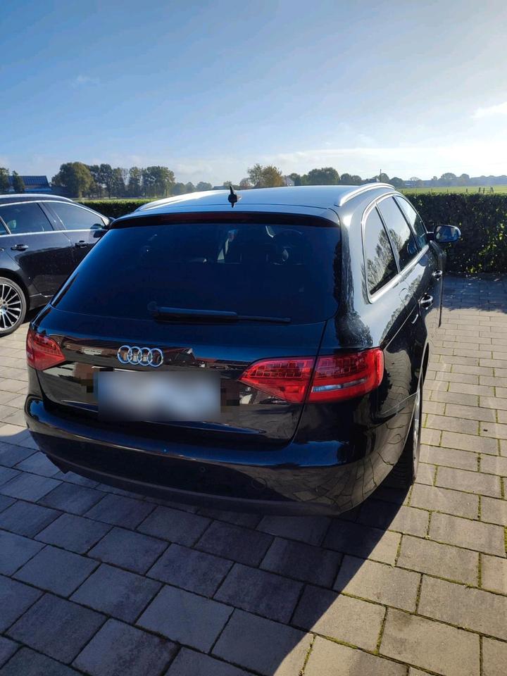 Audi A4 2011 — rear view