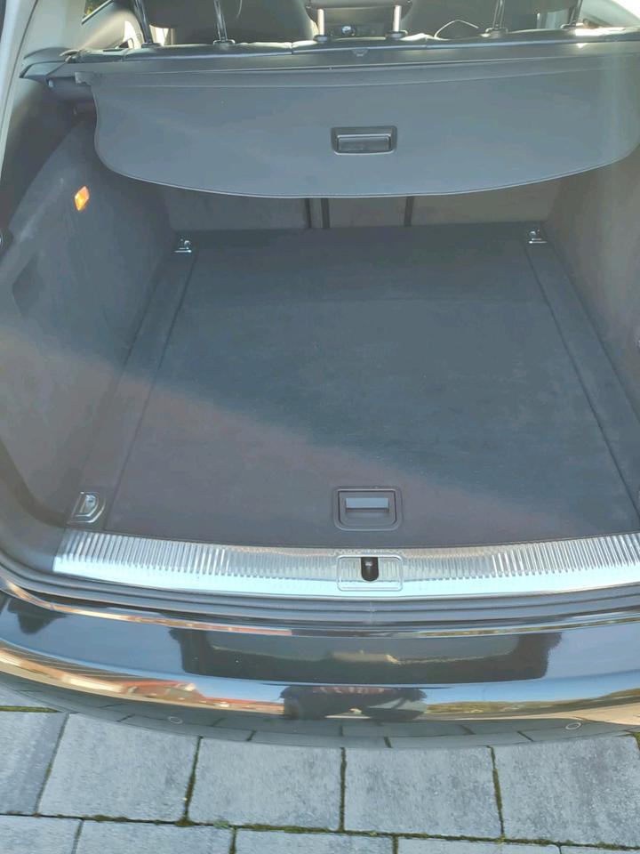 Audi A4 2011 — photo 7
