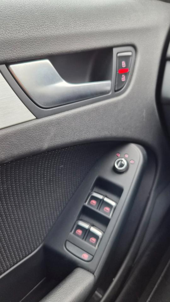 Audi A4 2013 — photo 11