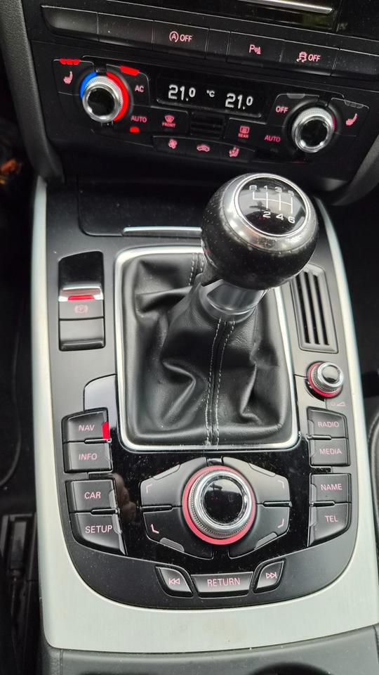 Audi A4 2013 — photo 8