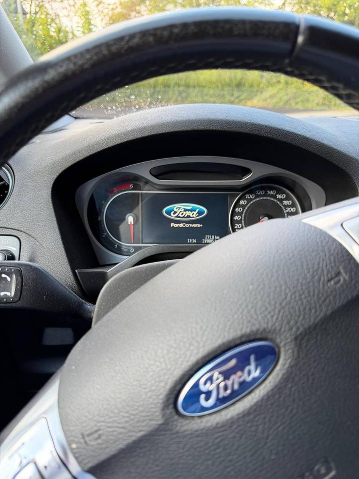 Ford S-Max 2008 — вигляд ззаду