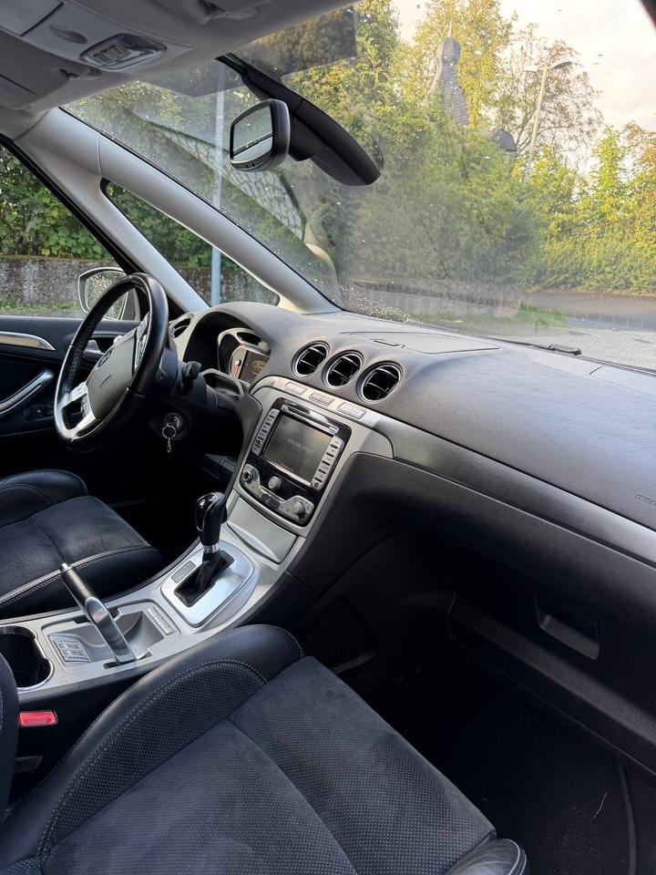Ford S-Max 2008 — салон