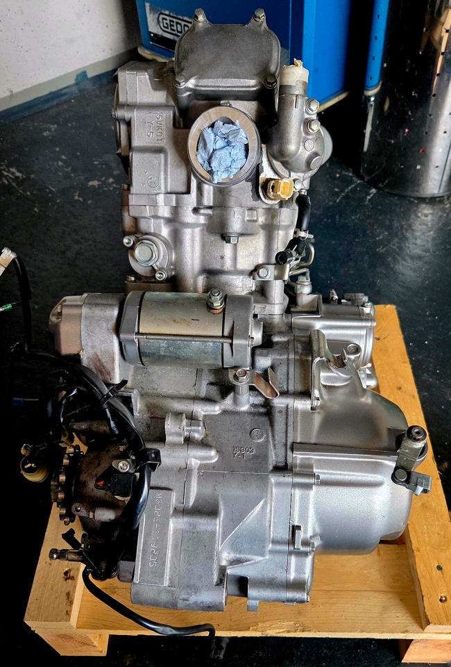 Yamaha Yfm Raptor 700 Motor 2011 — двигун