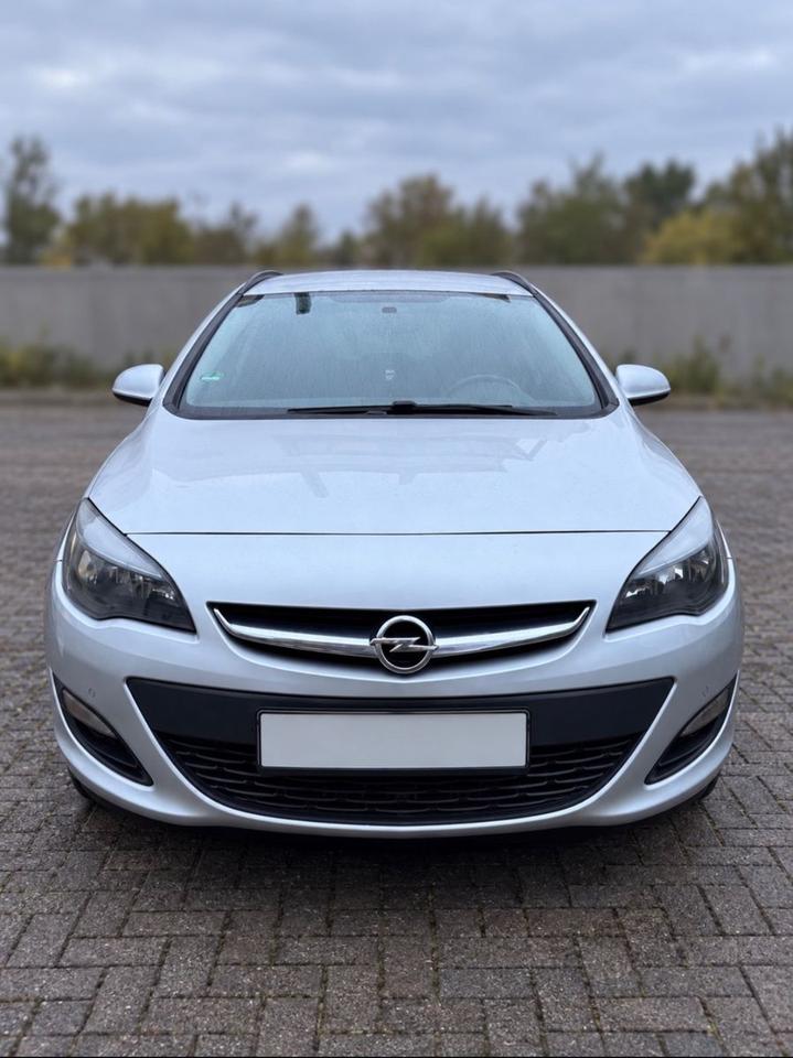 Opel Astra, 2015