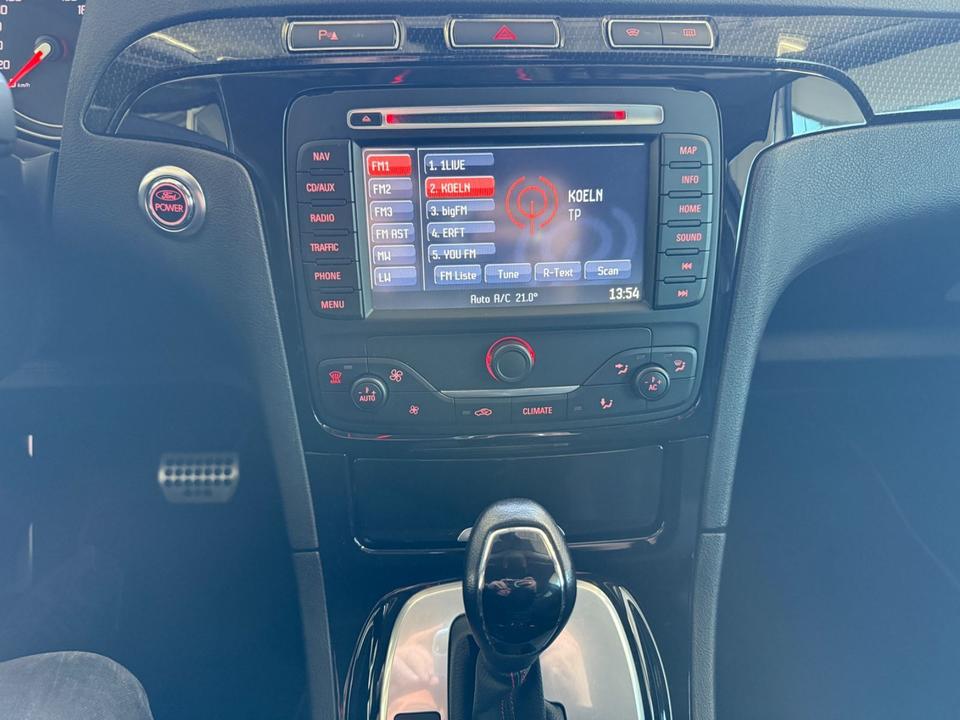 Ford S-Max 2011 — photo 28