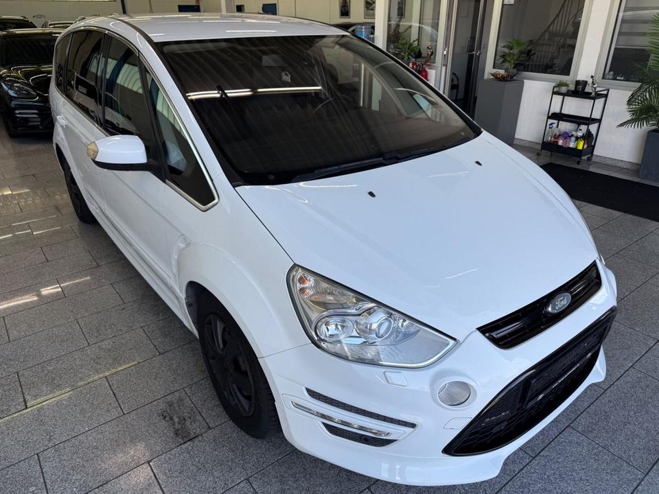 Ford S-Max 2011 — photo 5