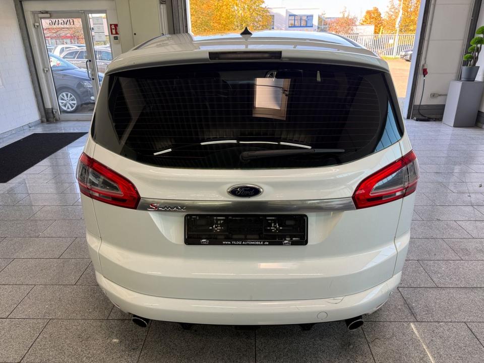 Ford S-Max 2011 — photo 8
