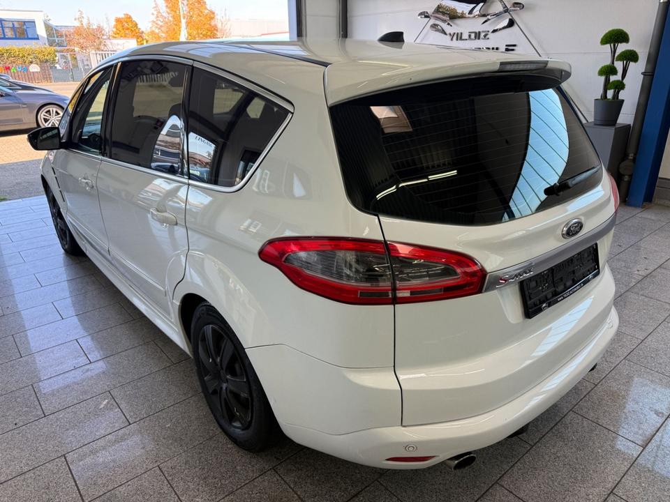 Ford S-Max 2011 — photo 9