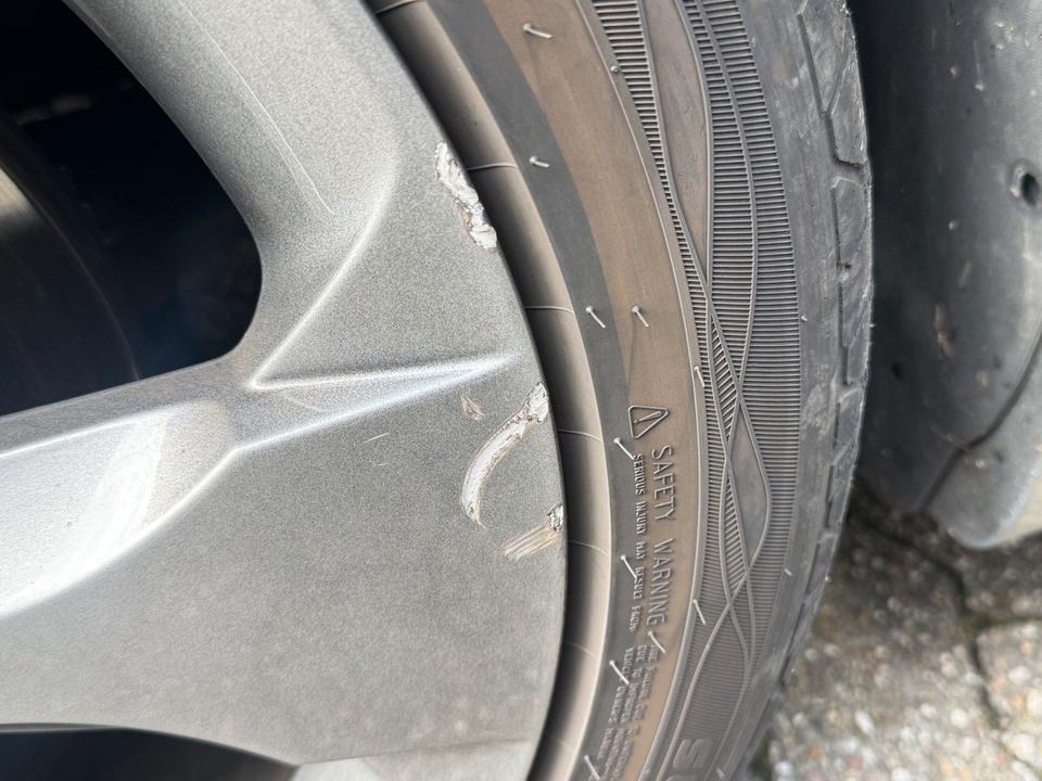 Ford S-Max 2010 — photo 12